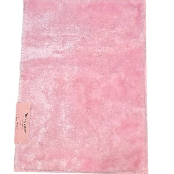 Juicy Couture Home Plush Bath Rug- Pink - Picture 3 of 7